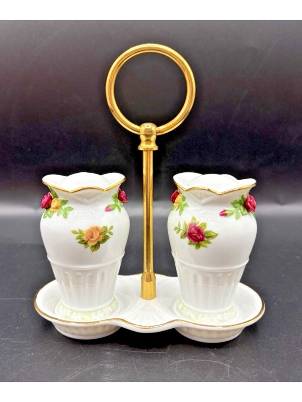 Royal Doulton Royal Albert Old Country Roses Salt Pepper Shakers Tray